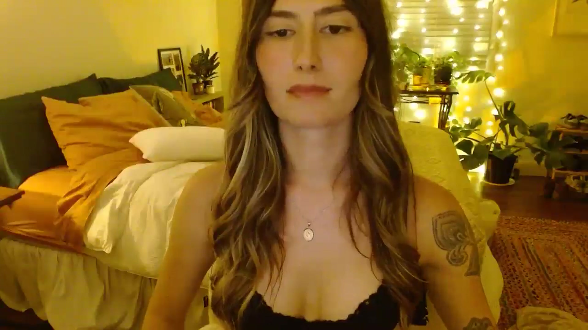Gallery image thumbnail from honey28's myfreecams stream on, 08/09/2025, 05:16 image 15 of 20