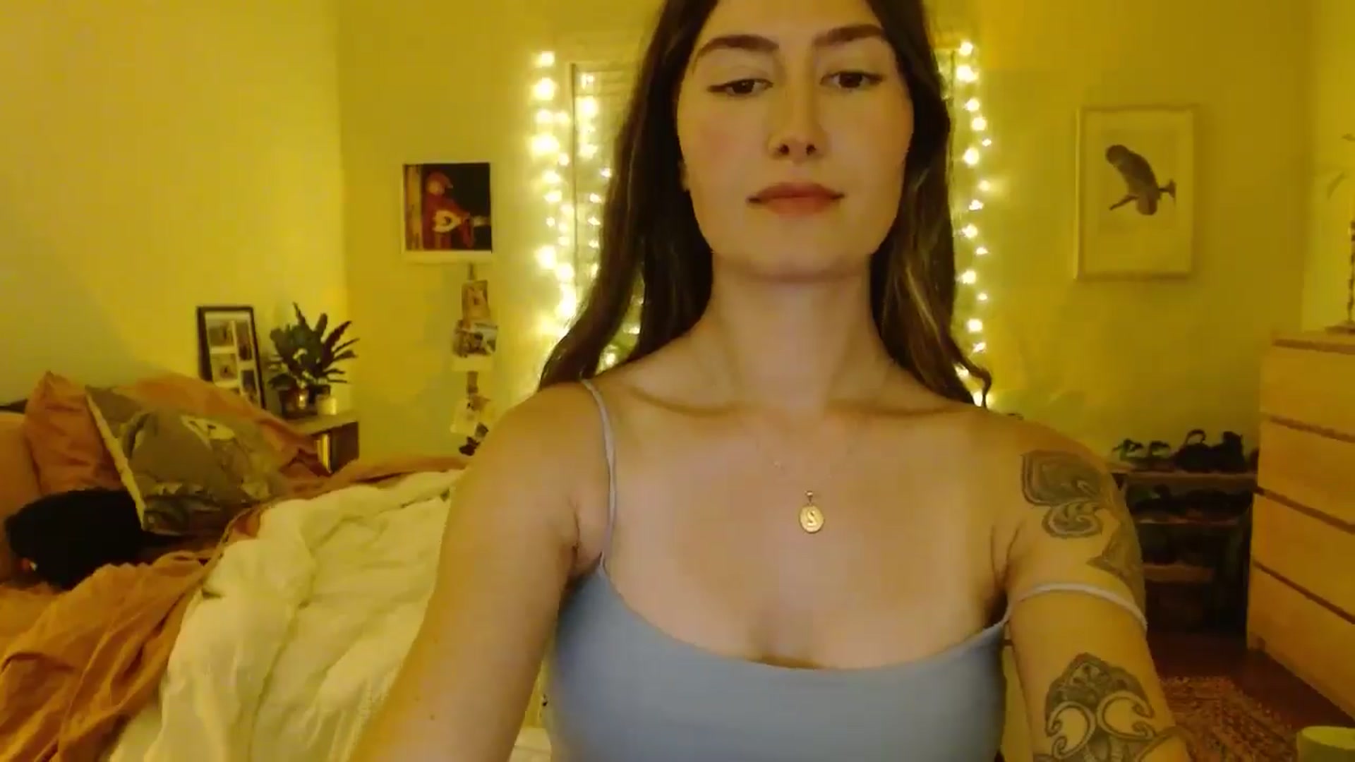 Gallery image thumbnail from honey28's myfreecams stream on, 08/12/2025, 03:42 image 10 of 20