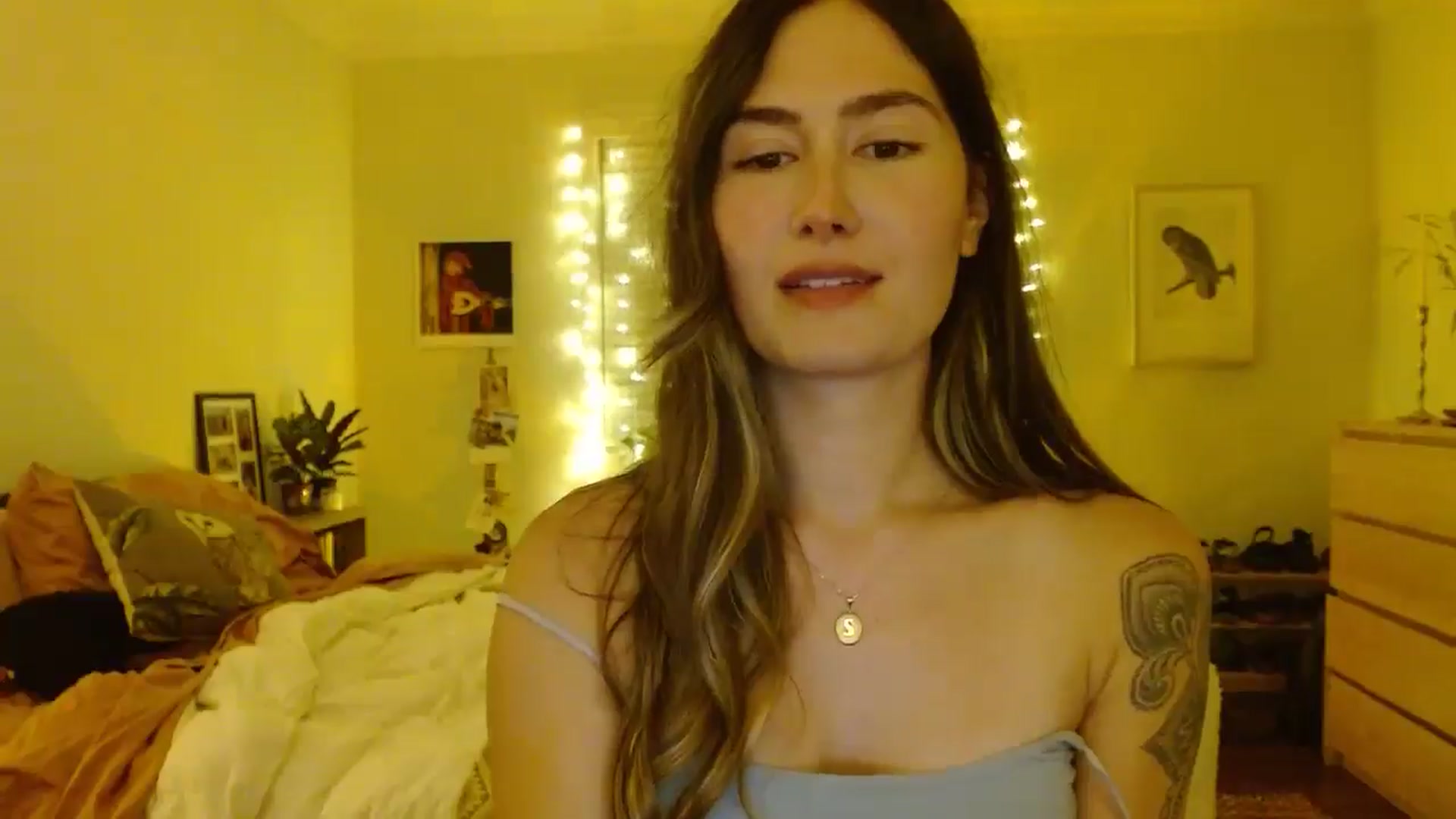 Gallery image thumbnail from honey28's myfreecams stream on, 08/12/2025, 03:42 image 13 of 20