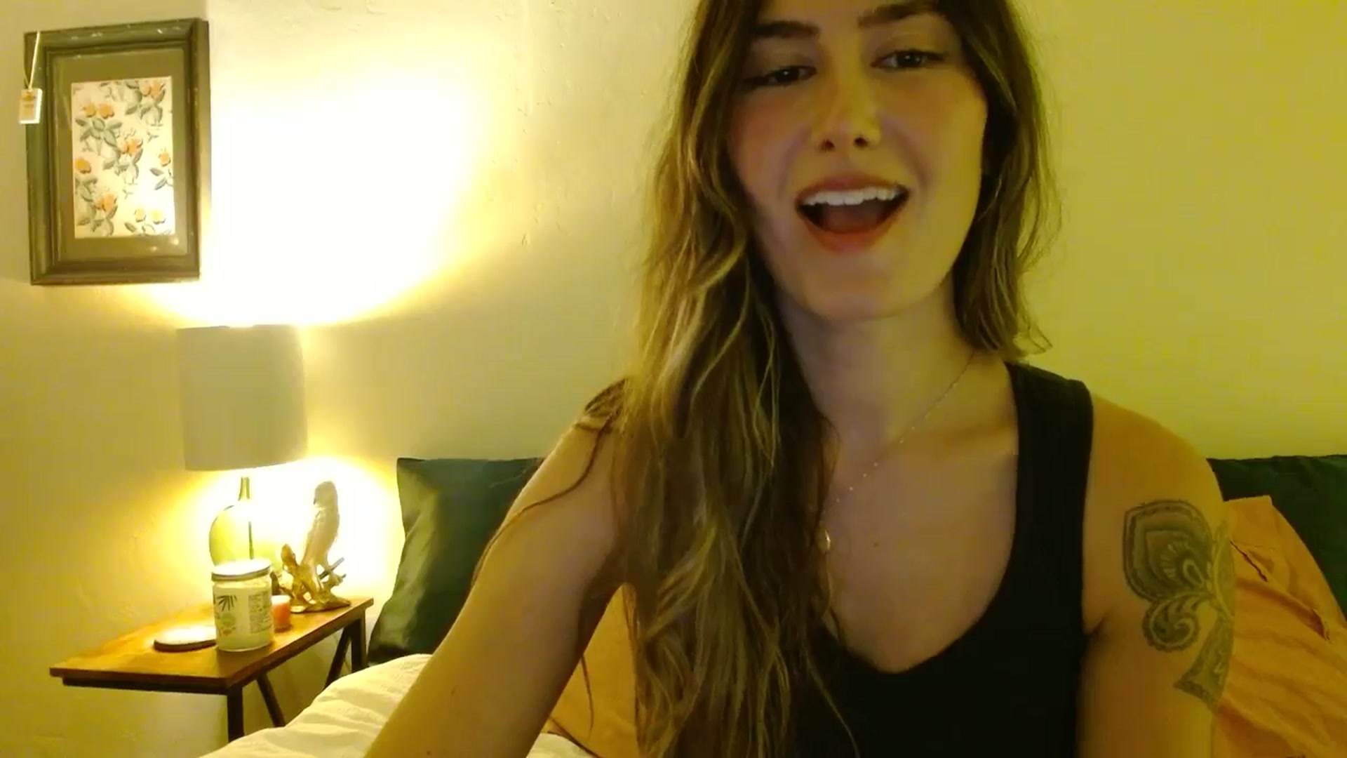 Gallery image thumbnail from honey28's myfreecams stream on, 08/15/2025, 03:33 image 8 of 20
