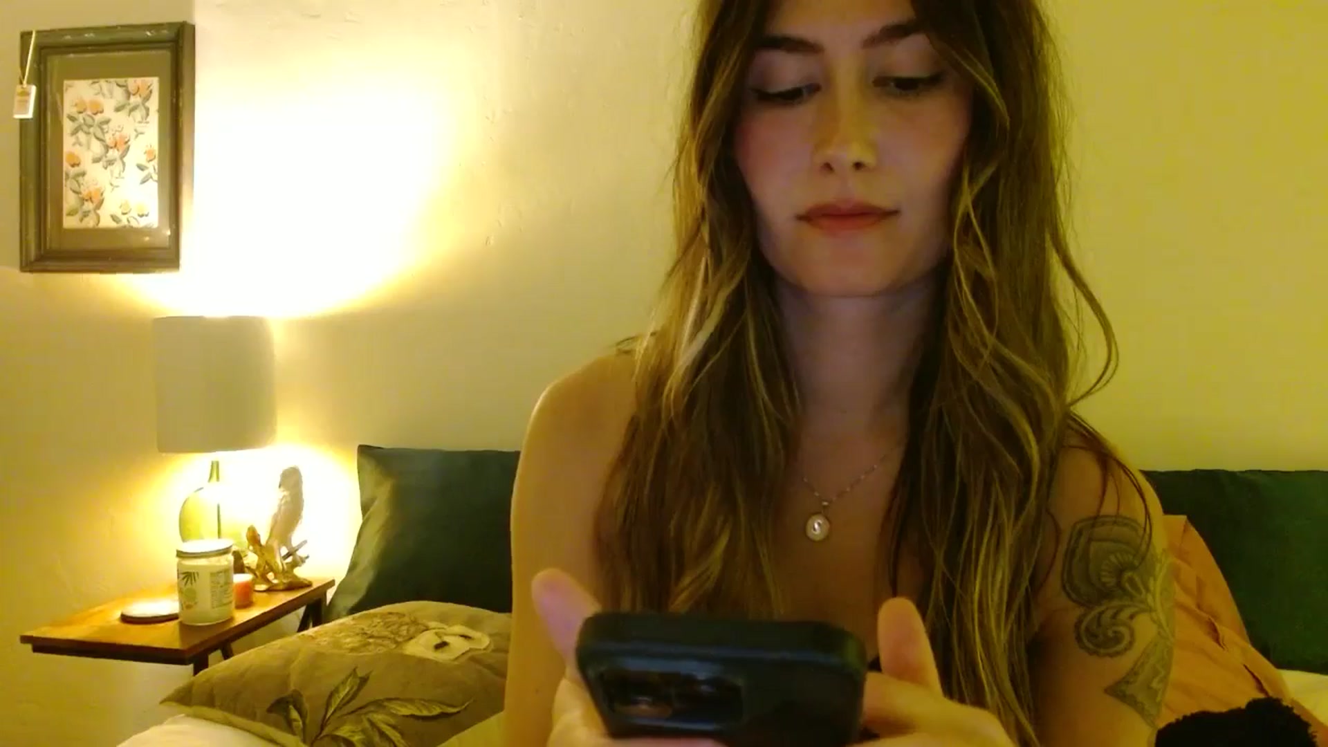 Gallery image thumbnail from honey28's myfreecams stream on, 08/15/2025, 03:47 image 7 of 20