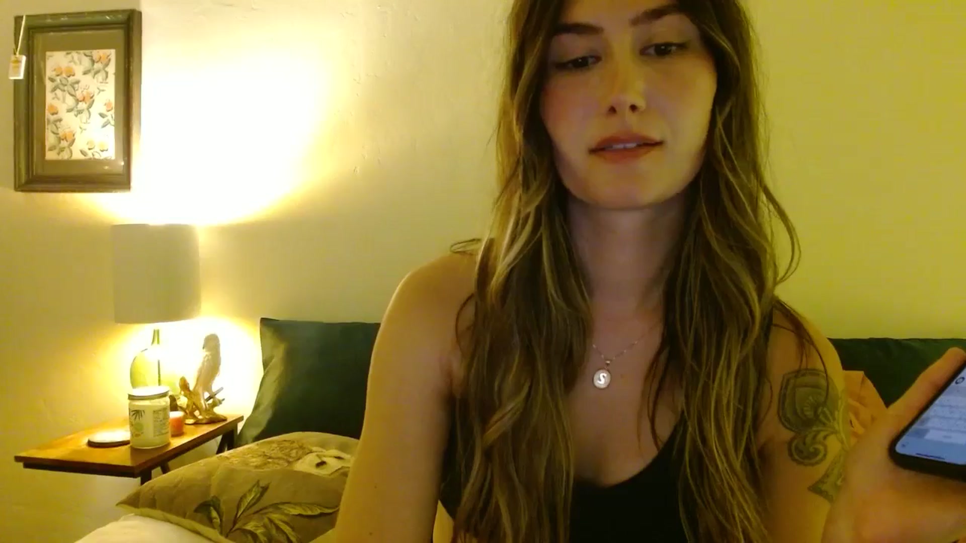 Gallery image thumbnail from honey28's myfreecams stream on, 08/15/2025, 03:47 image 10 of 20