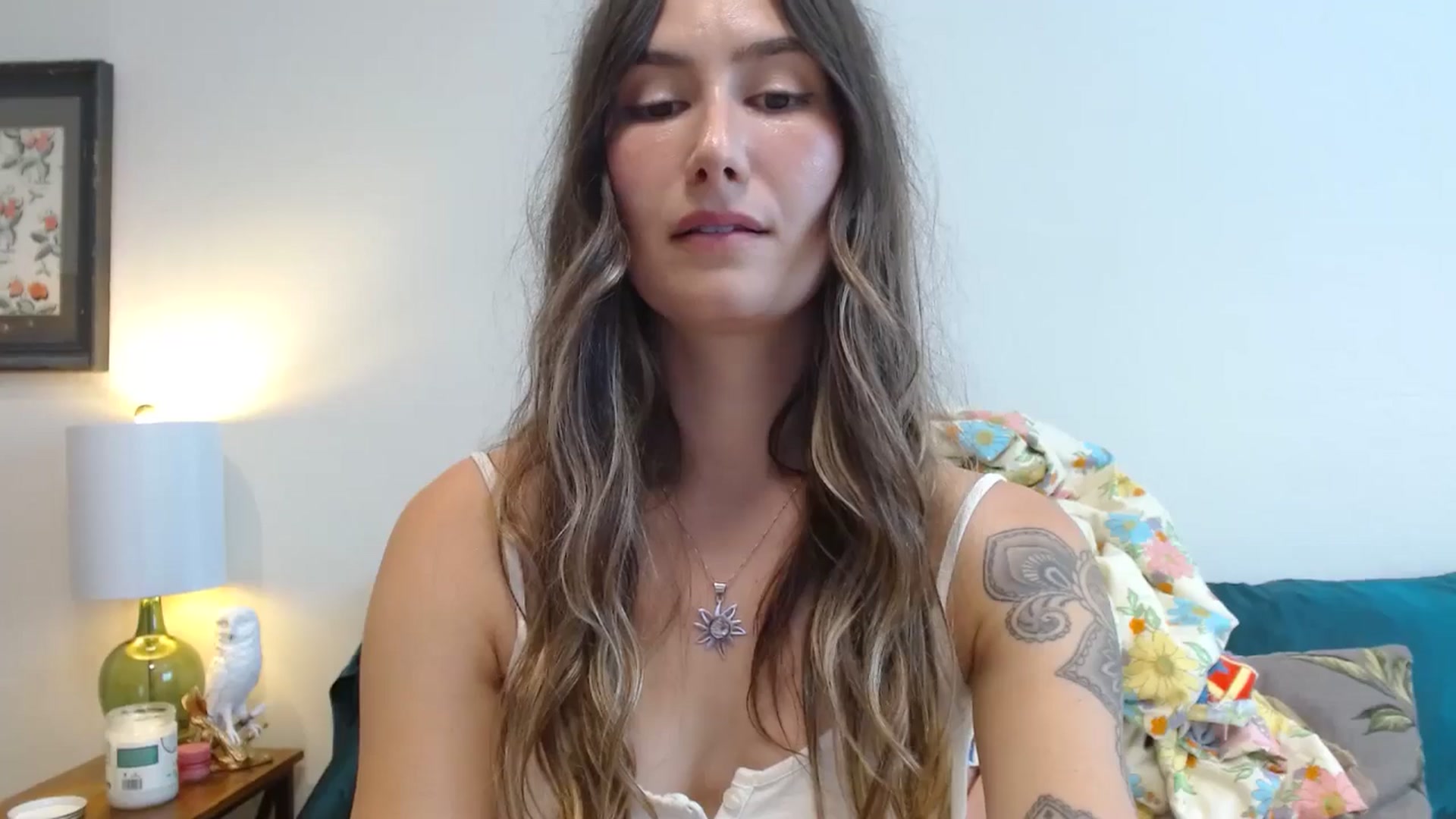 Gallery image thumbnail from honey28's myfreecams stream on, 09/04/2025, 22:08 image 12 of 20