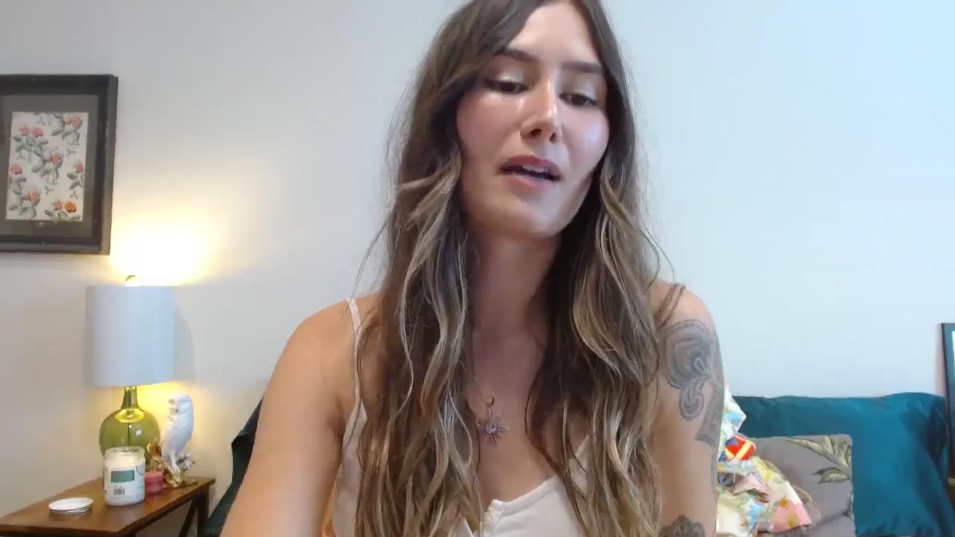 Gallery image thumbnail from honey28's myfreecams stream on, 09/04/2025, 22:08 image 6 of 20