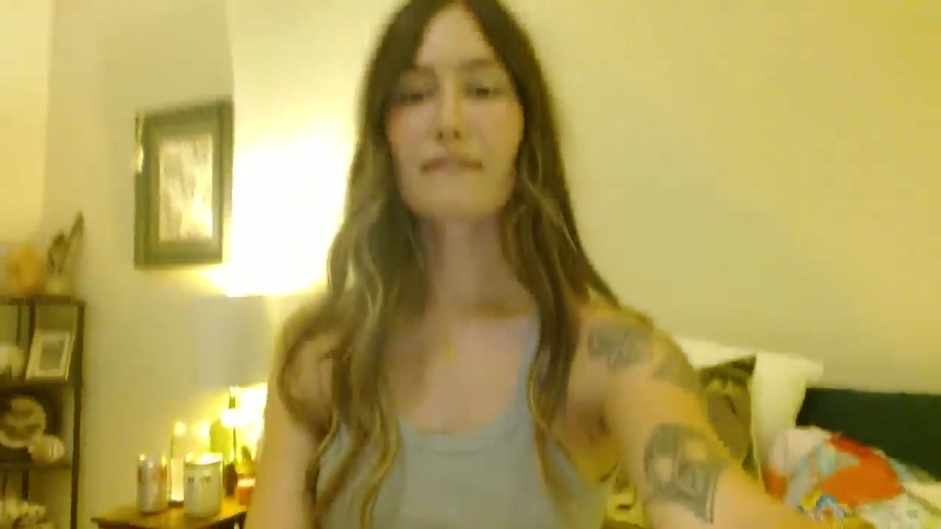 Gallery image thumbnail from honey28's myfreecams stream on, 09/18/2025, 05:18 image 15 of 20