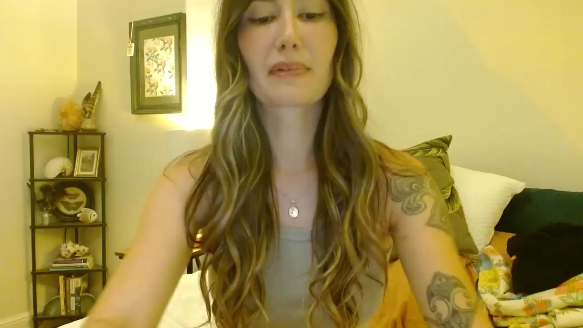 Gallery image thumbnail from honey28's myfreecams stream on, 09/18/2025, 05:18 image 1 of 20