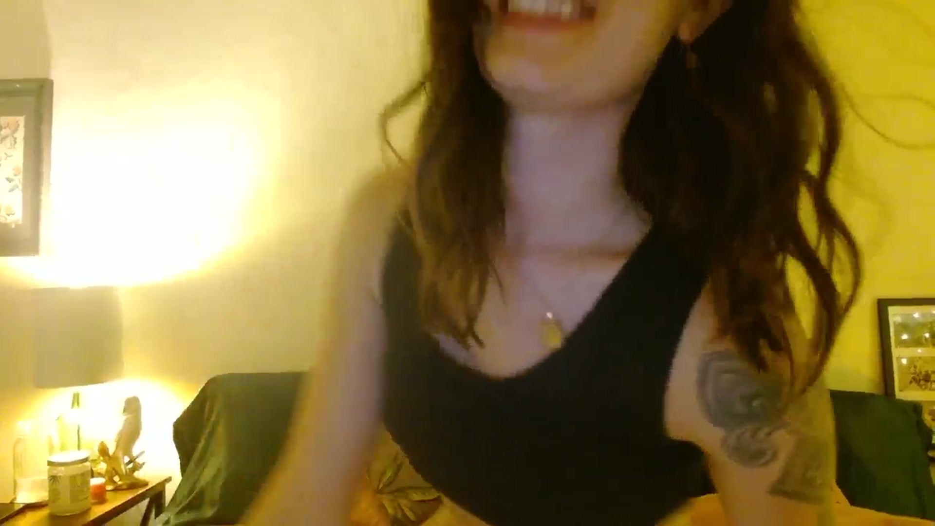 Gallery image thumbnail from honey28's myfreecams stream on, 10/02/2025, 04:05 image 7 of 20
