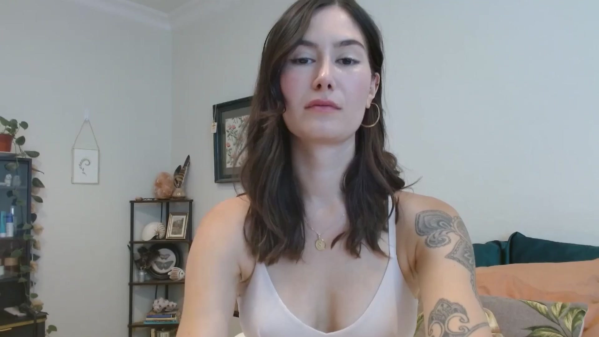 Gallery image thumbnail from honey28's myfreecams stream on, 10/07/2025, 21:30 image 5 of 20