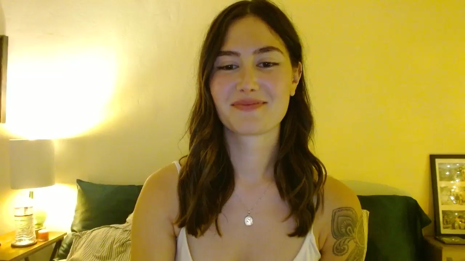 Gallery image thumbnail from honey28's myfreecams stream on, 10/27/2025, 03:29 image 14 of 20