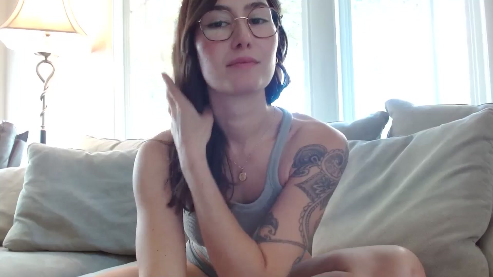 Gallery image thumbnail from honey28's myfreecams stream on, 11/06/2025, 21:48 image 4 of 20