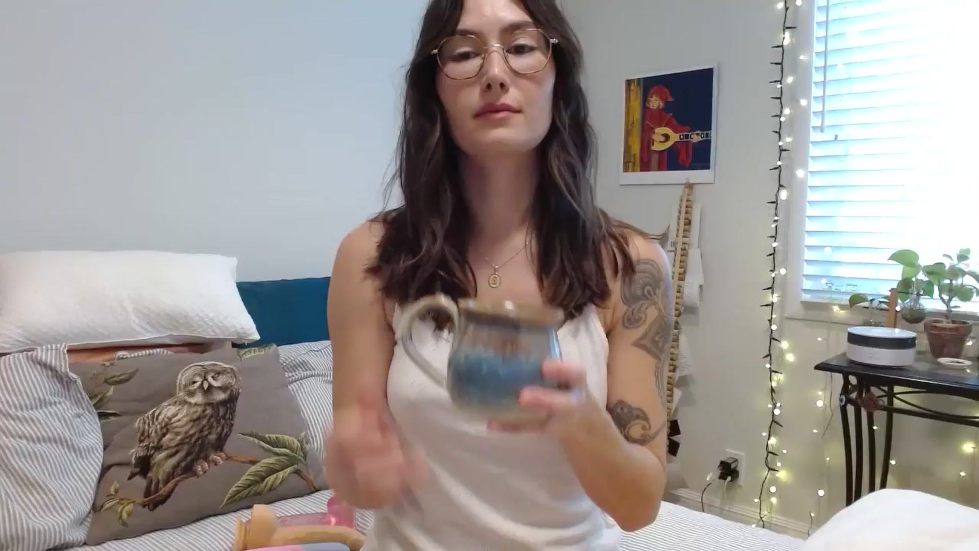 Gallery image thumbnail from honey28's myfreecams stream on, 11/16/2025, 20:53 image 1 of 20