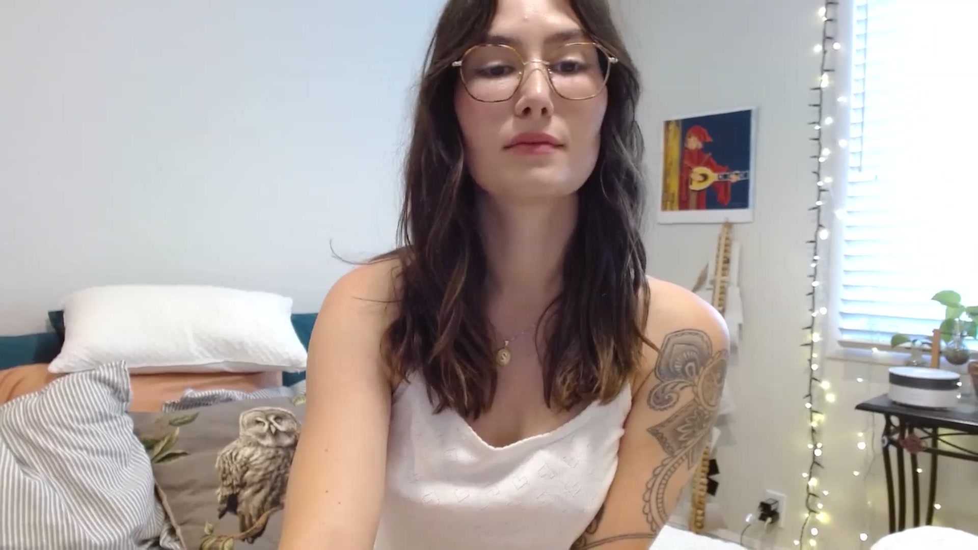 Gallery image thumbnail from honey28's myfreecams stream on, 11/16/2025, 20:53 image 4 of 20