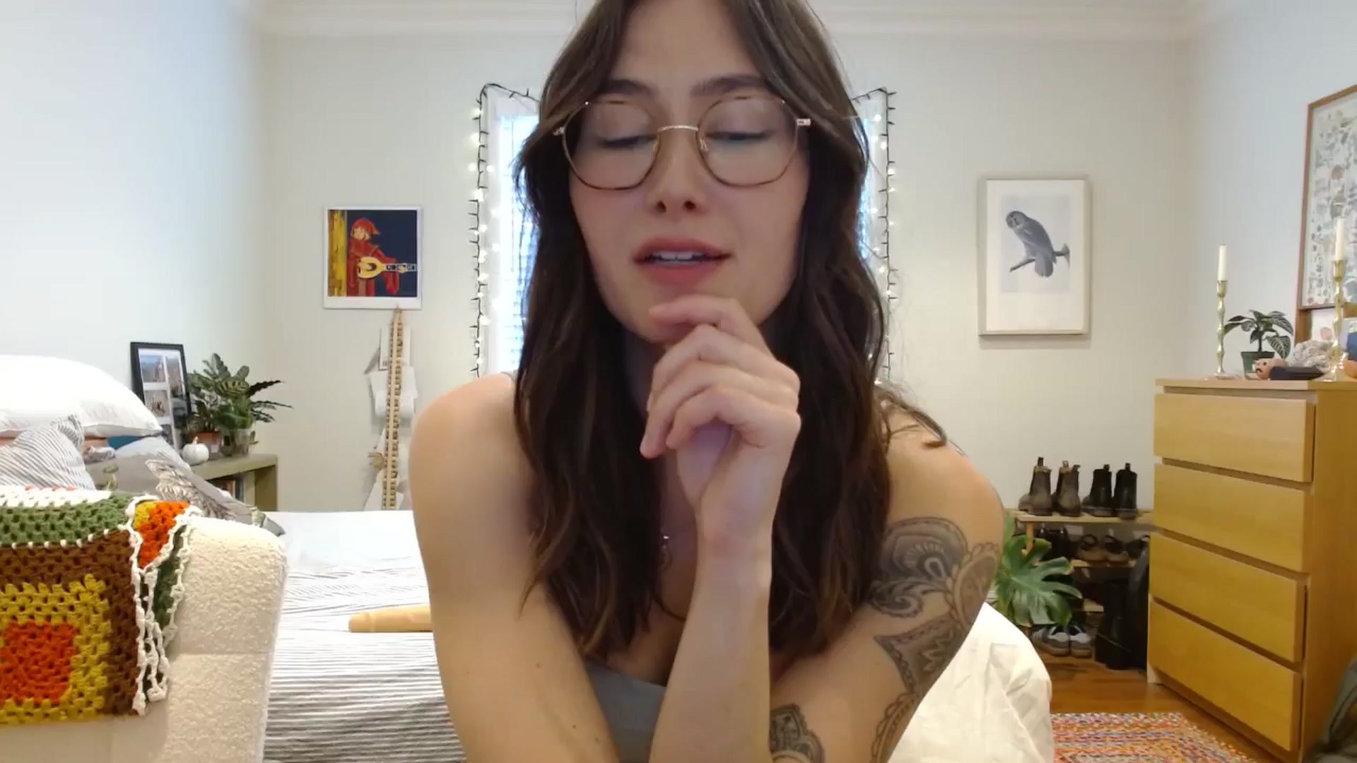 Gallery image thumbnail from honey28's myfreecams stream on, 11/16/2025, 22:26 image 11 of 20