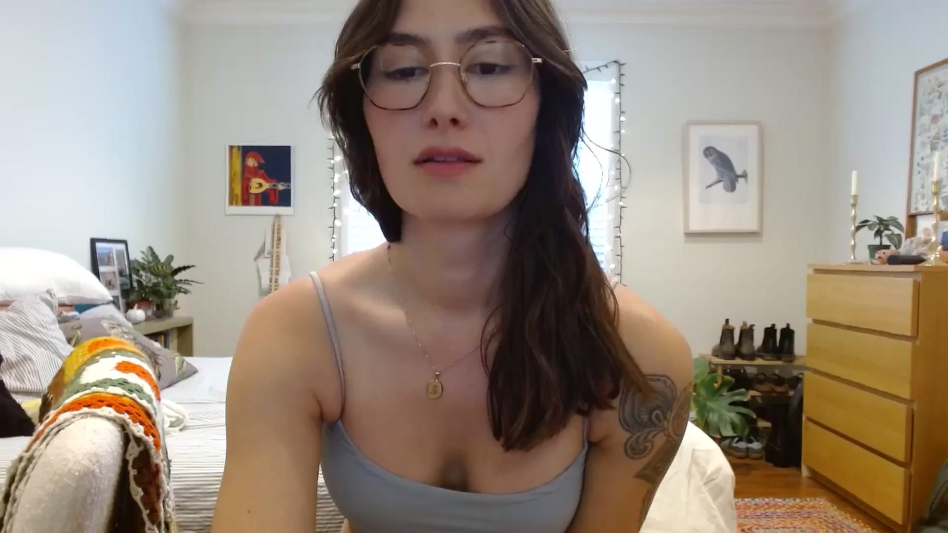Gallery image thumbnail from honey28's myfreecams stream on, 11/16/2025, 22:26 image 12 of 20