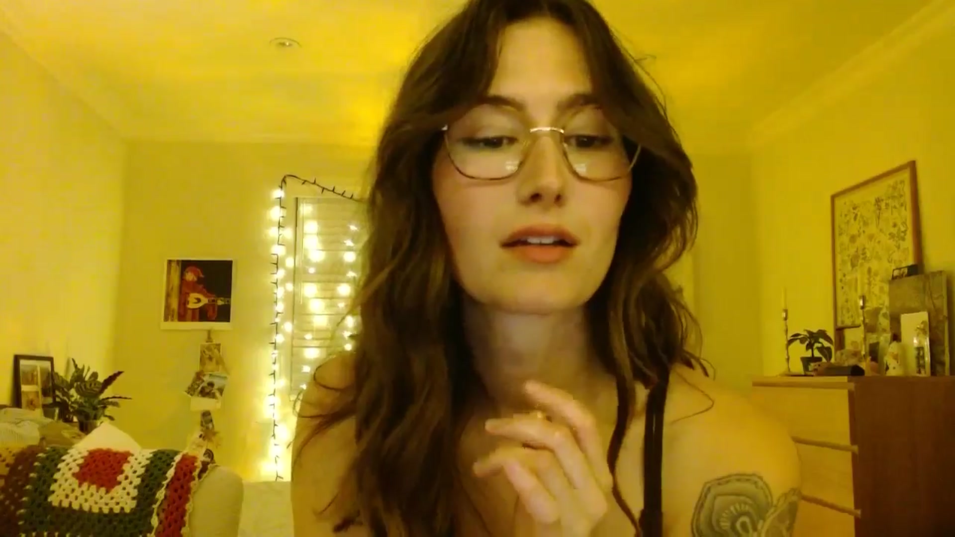 Gallery image thumbnail from honey28's myfreecams stream on, 11/21/2025, 04:13 image 16 of 20