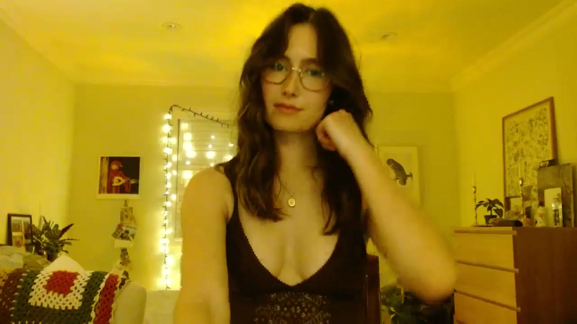 Gallery image thumbnail from honey28's myfreecams stream on, 11/21/2025, 04:13 image 17 of 20