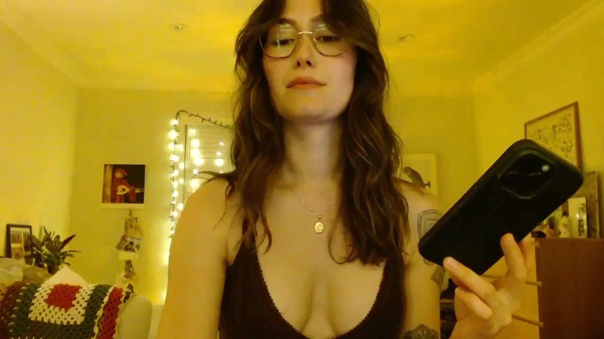 Gallery image thumbnail from honey28's myfreecams stream on, 11/21/2025, 04:13 image 18 of 20