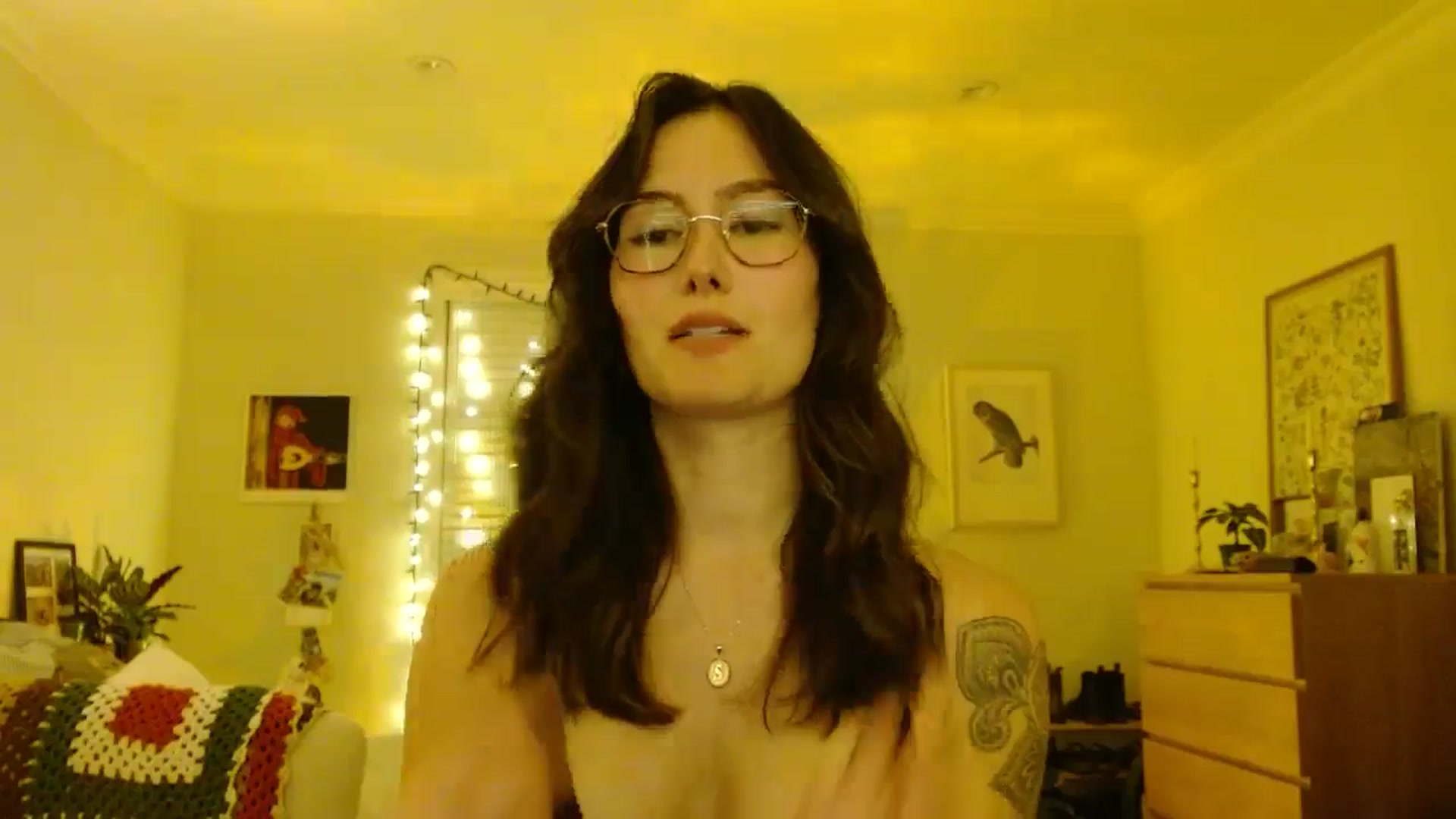 Gallery image thumbnail from honey28's myfreecams stream on, 11/21/2025, 04:13 image 20 of 20