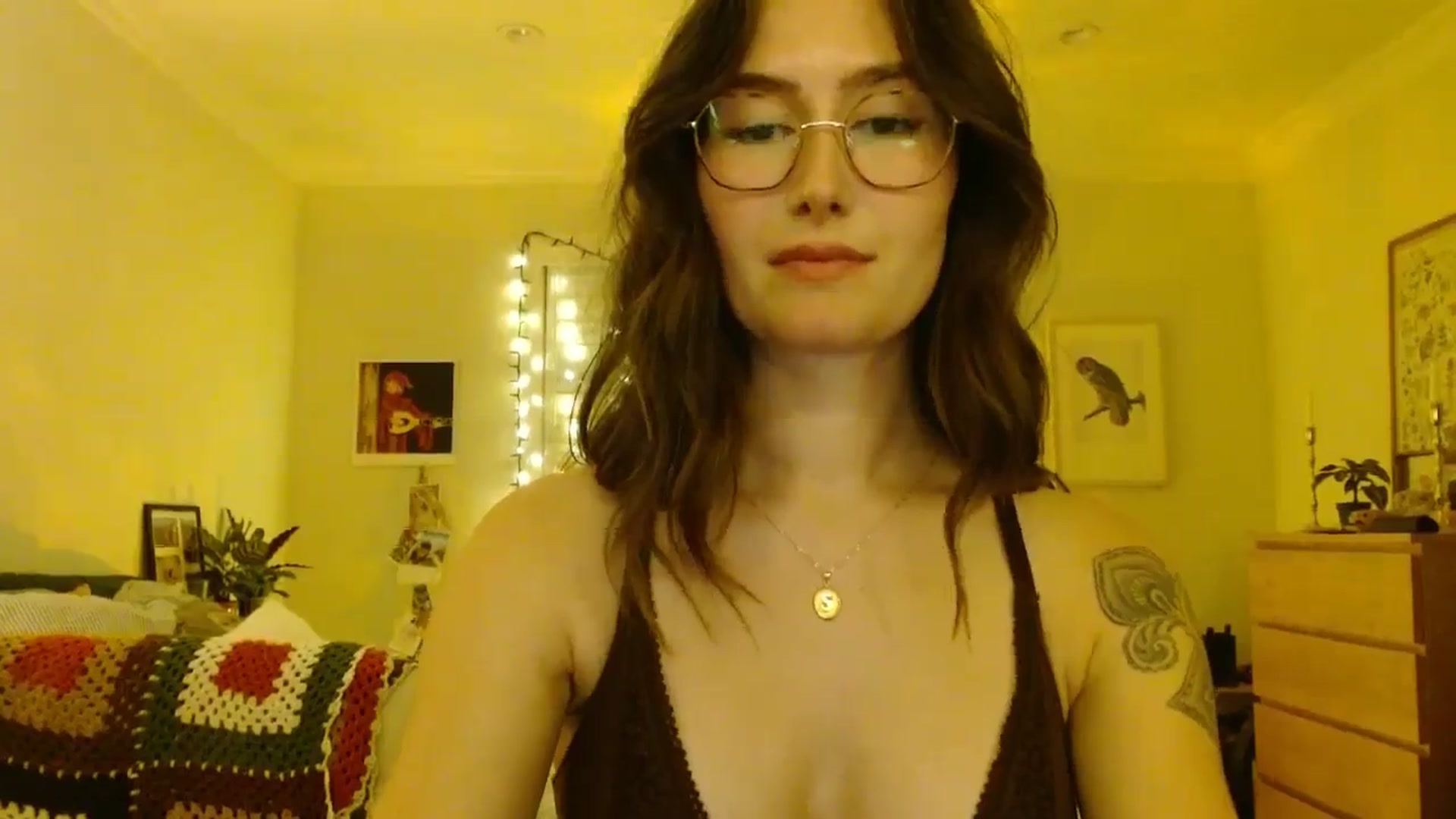 Gallery image thumbnail from honey28's myfreecams stream on, 11/21/2025, 04:13 image 4 of 20