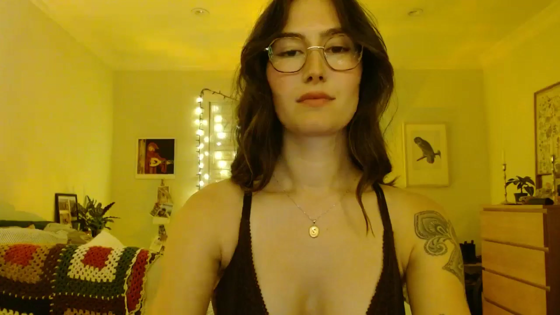 Gallery image thumbnail from honey28's myfreecams stream on, 11/21/2025, 04:13 image 2 of 20