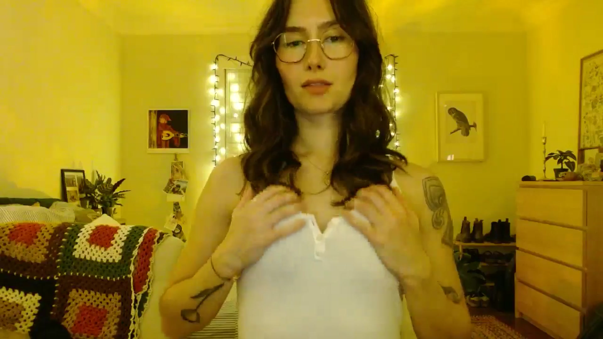 Gallery image thumbnail from honey28's myfreecams stream on, 11/21/2025, 05:29 image 3 of 20