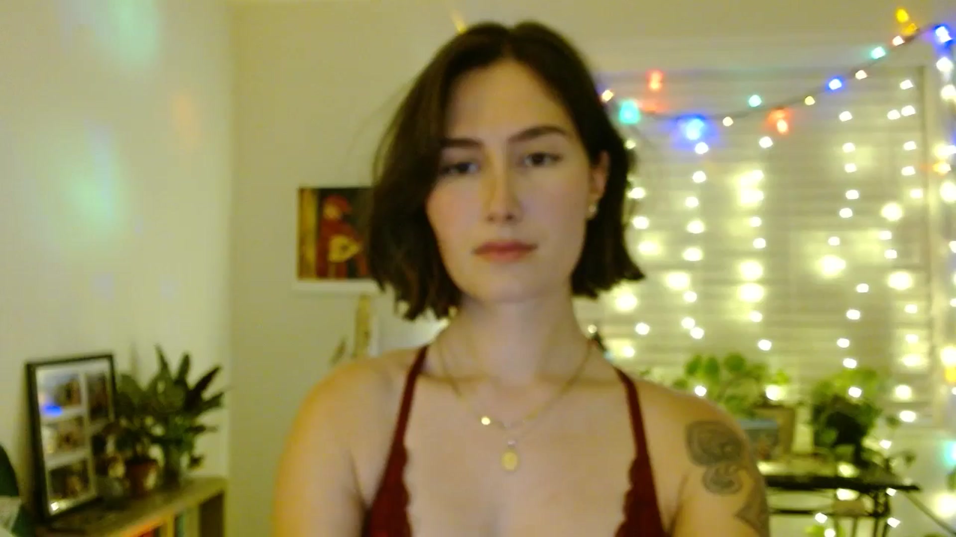 Gallery image thumbnail from honey28's myfreecams stream on, 12/03/2025, 06:03 image 1 of 20