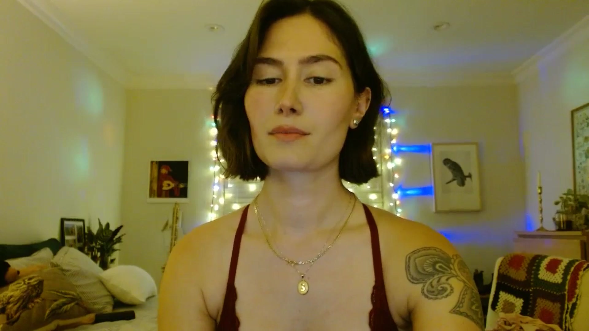 Gallery image thumbnail from honey28's myfreecams stream on, 12/03/2025, 06:03 image 2 of 20