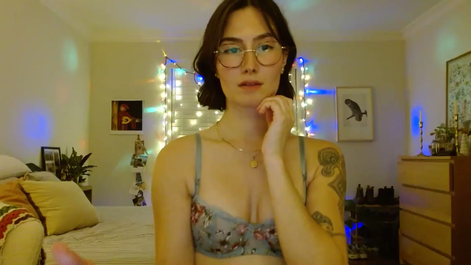 Gallery image thumbnail from honey28's myfreecams stream on, 12/05/2025, 07:07 image 8 of 20