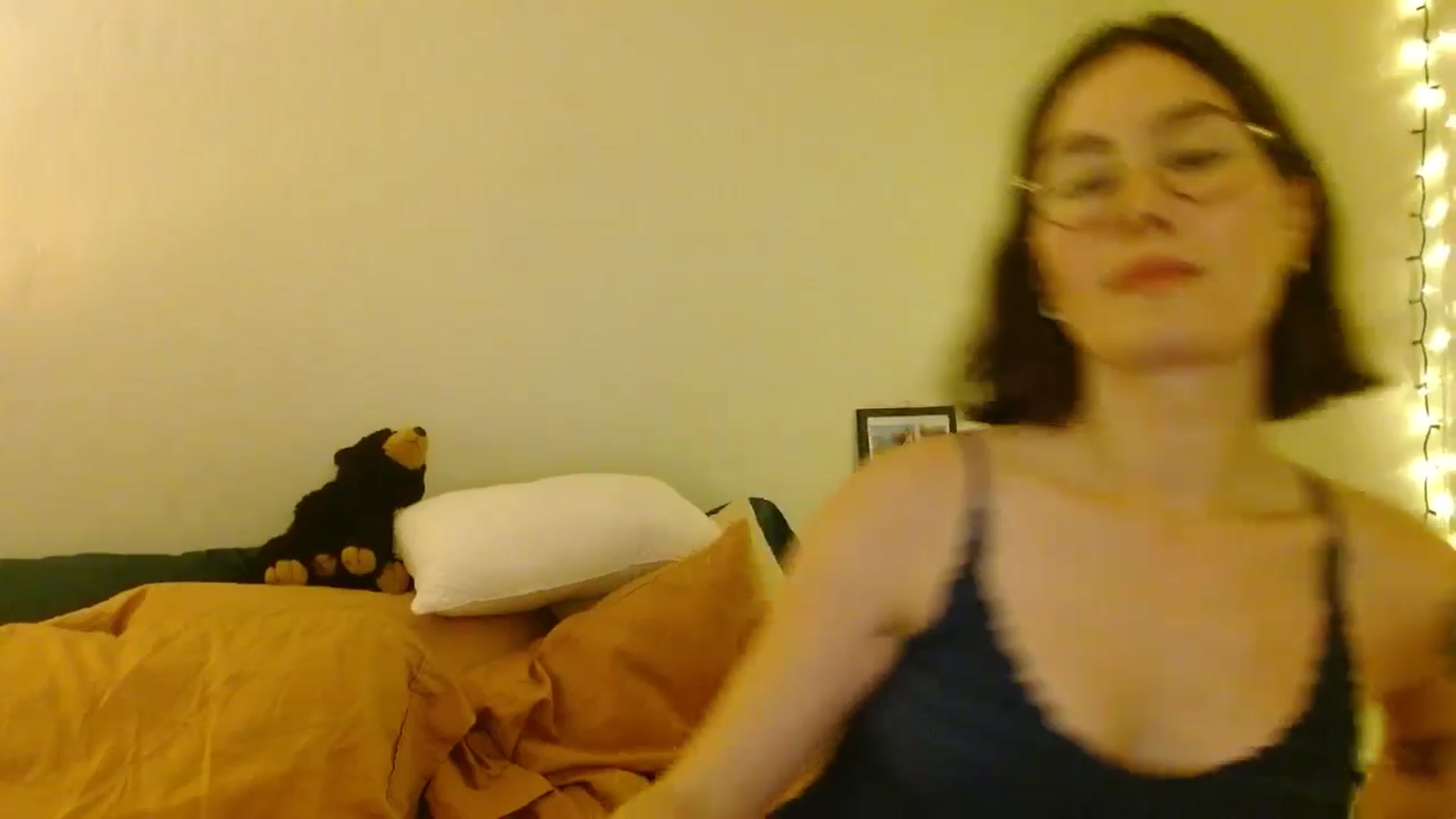 Gallery image thumbnail from honey28's myfreecams stream on, 01/01/2026, 01:45 image 13 of 20