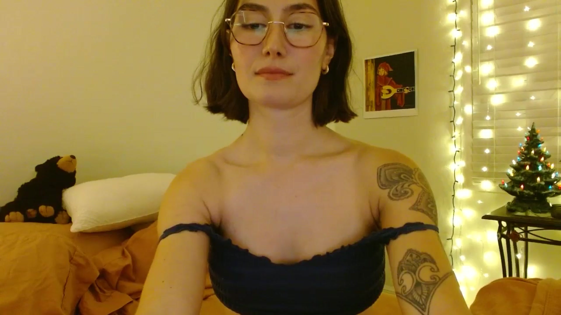 Gallery image thumbnail from honey28's myfreecams stream on, 01/01/2026, 01:45 image 14 of 20