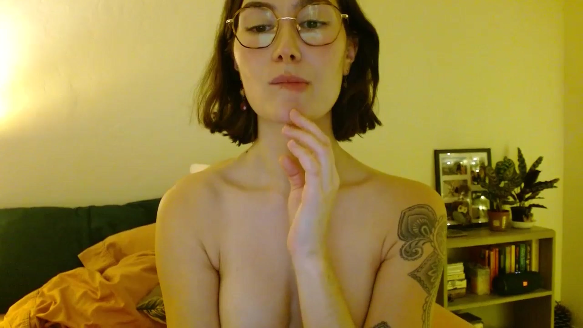Gallery image thumbnail from honey28's myfreecams stream on, 01/03/2026, 05:06 image 20 of 20