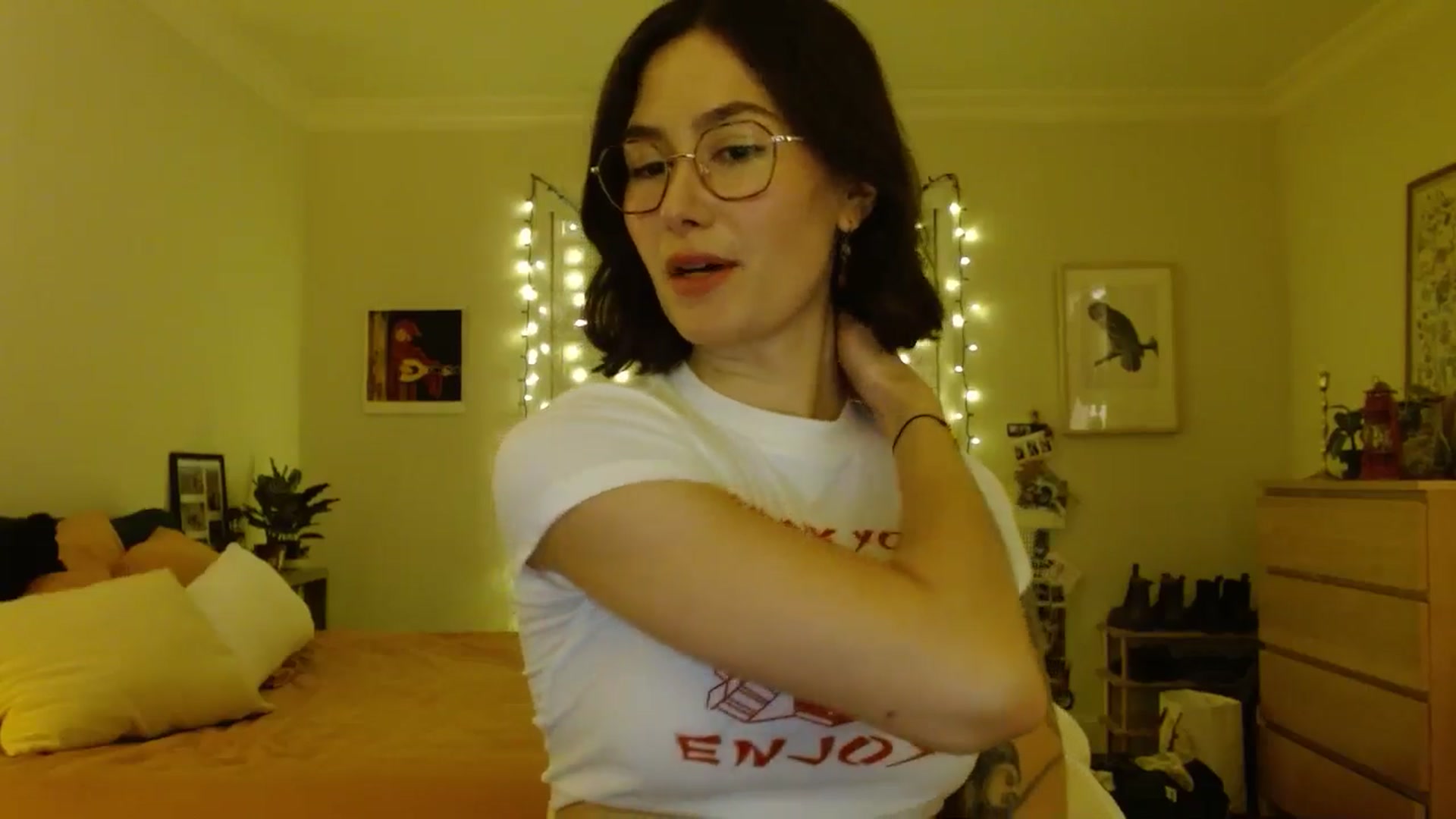 Gallery image thumbnail from honey28's myfreecams stream on, 01/03/2026, 05:06 image 4 of 20
