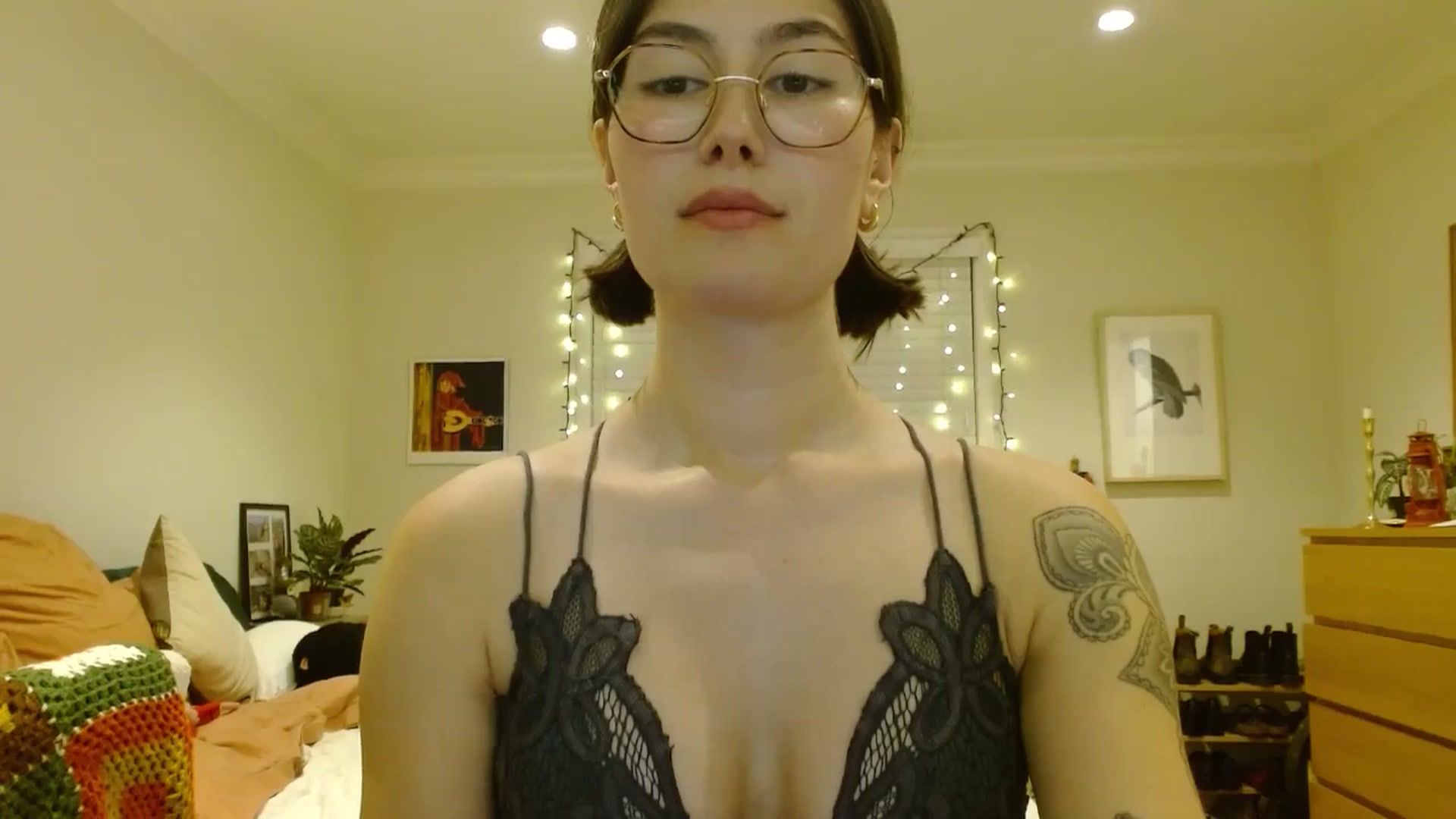Gallery image thumbnail from honey28's myfreecams stream on, 01/10/2026, 04:17 image 6 of 20