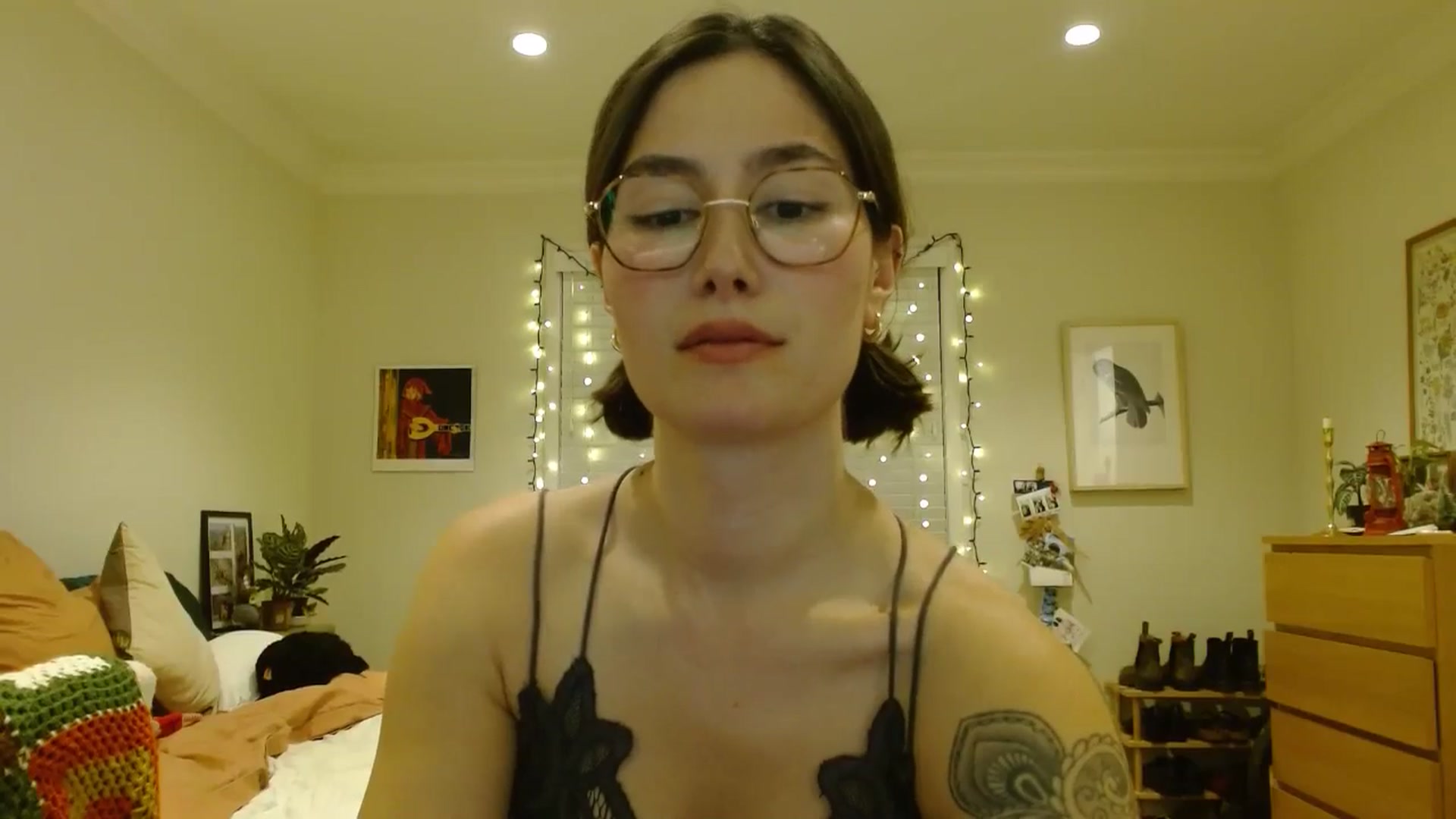 Gallery image thumbnail from honey28's myfreecams stream on, 01/10/2026, 04:17 image 12 of 20