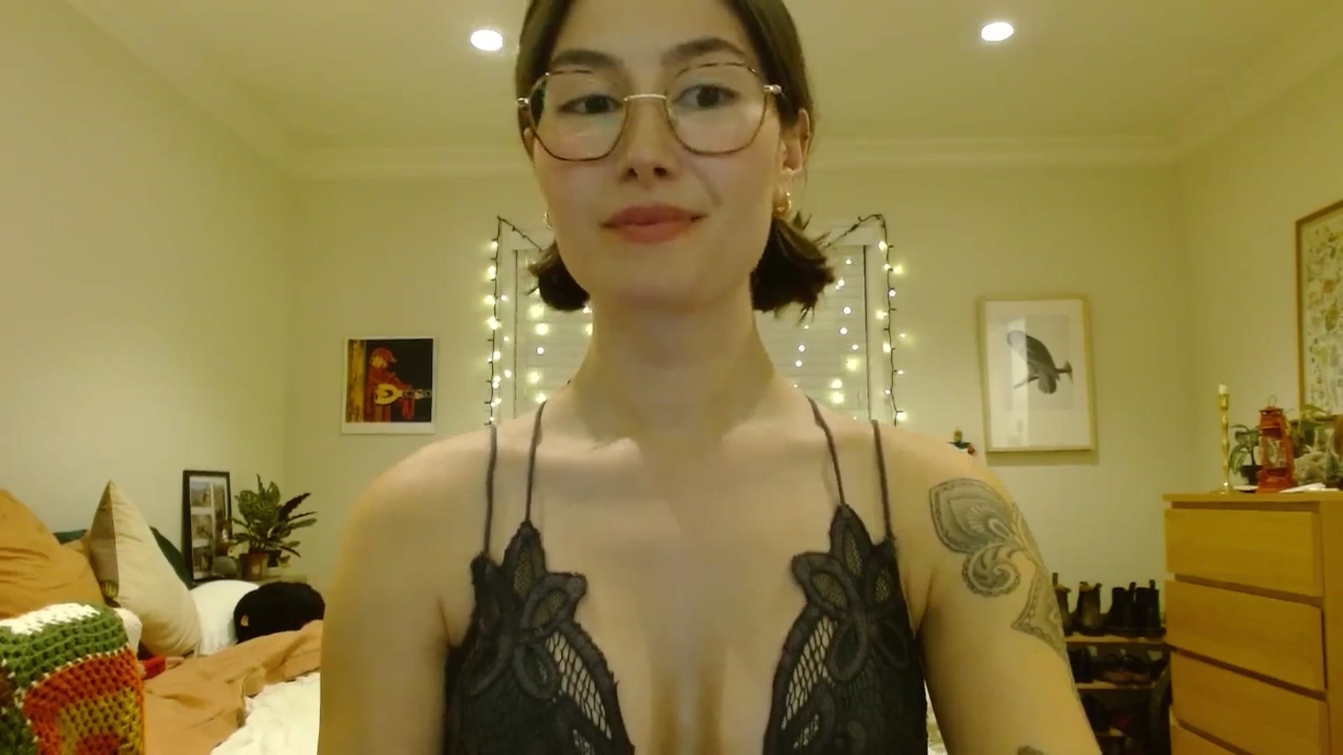 Gallery image thumbnail from honey28's myfreecams stream on, 01/10/2026, 04:17 image 17 of 20