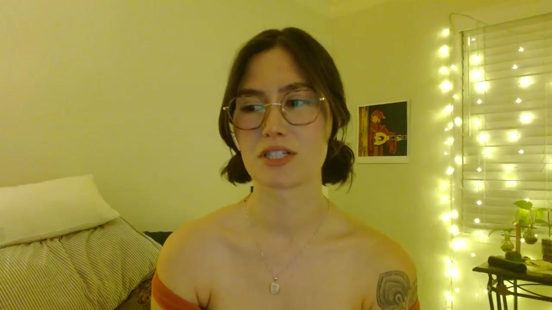 Gallery image thumbnail from honey28's myfreecams stream on, 02/18/2026, 06:09 image 18 of 20