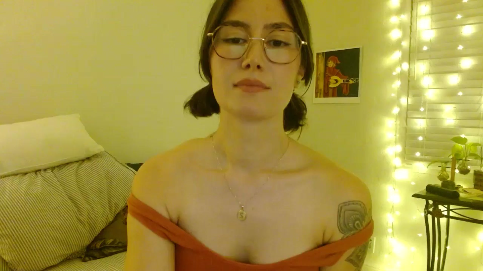 Gallery image thumbnail from honey28's myfreecams stream on, 02/18/2026, 06:09 image 17 of 20