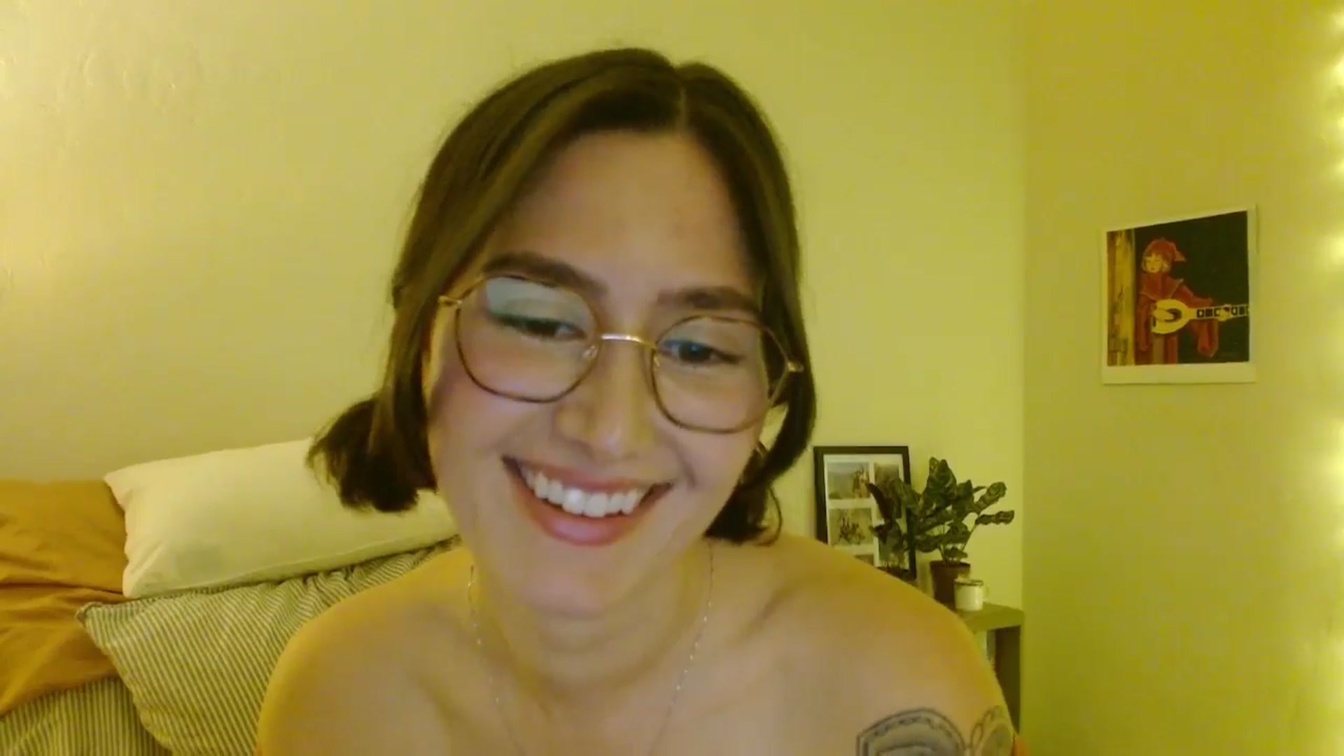 Gallery image thumbnail from honey28's myfreecams stream on, 02/18/2026, 06:09 image 14 of 20