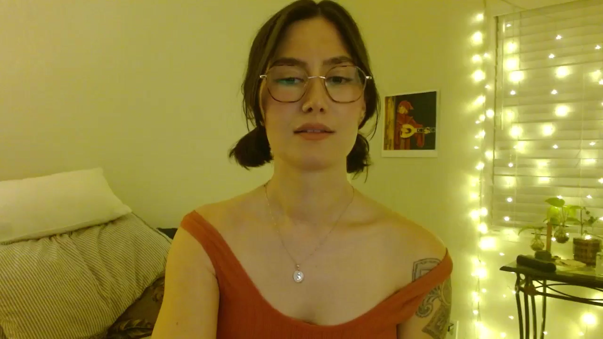 Gallery image thumbnail from honey28's myfreecams stream on, 02/18/2026, 06:09 image 19 of 20