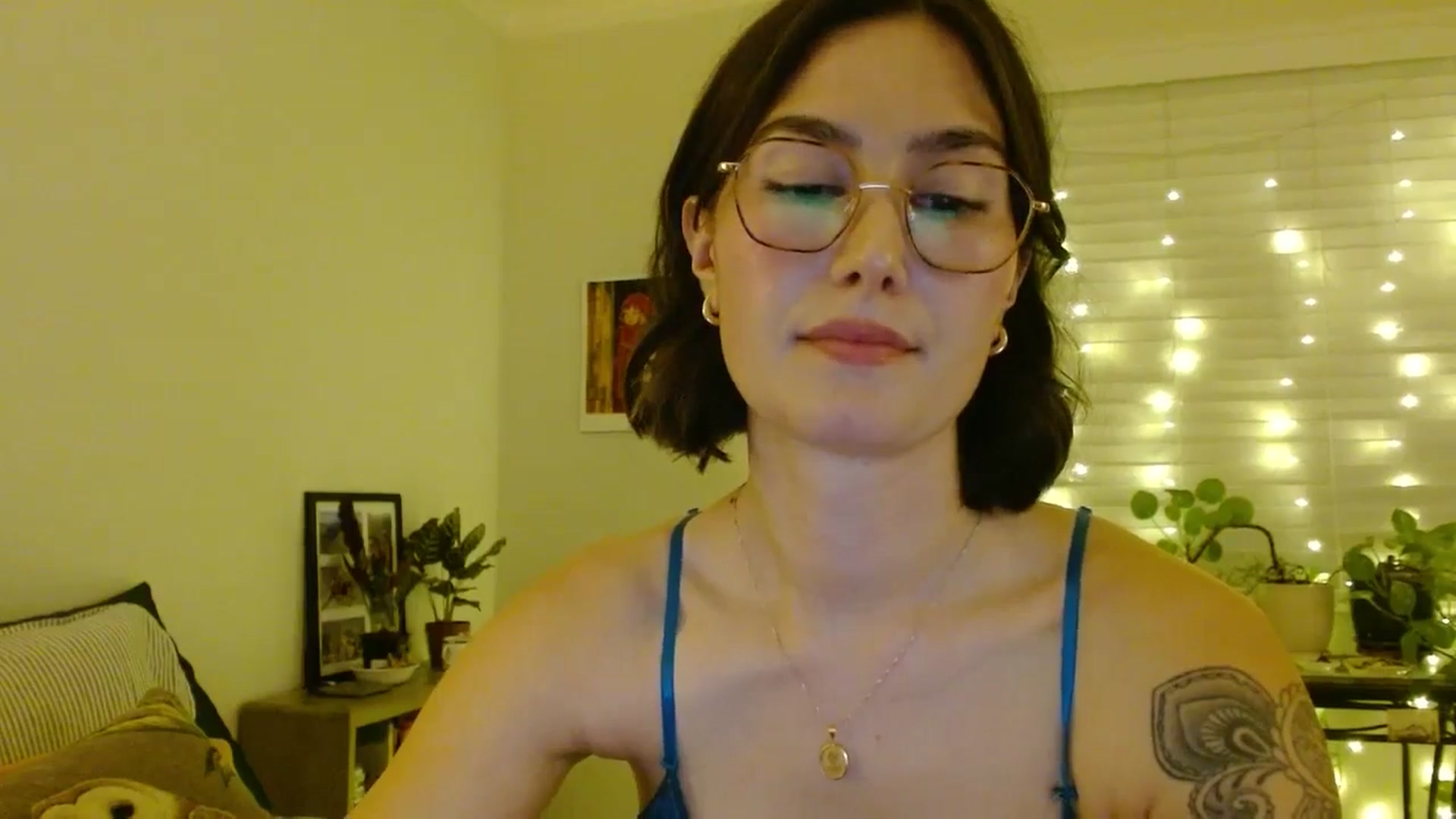 Gallery image thumbnail from honey28's myfreecams stream on, 02/24/2026, 05:12 image 6 of 20