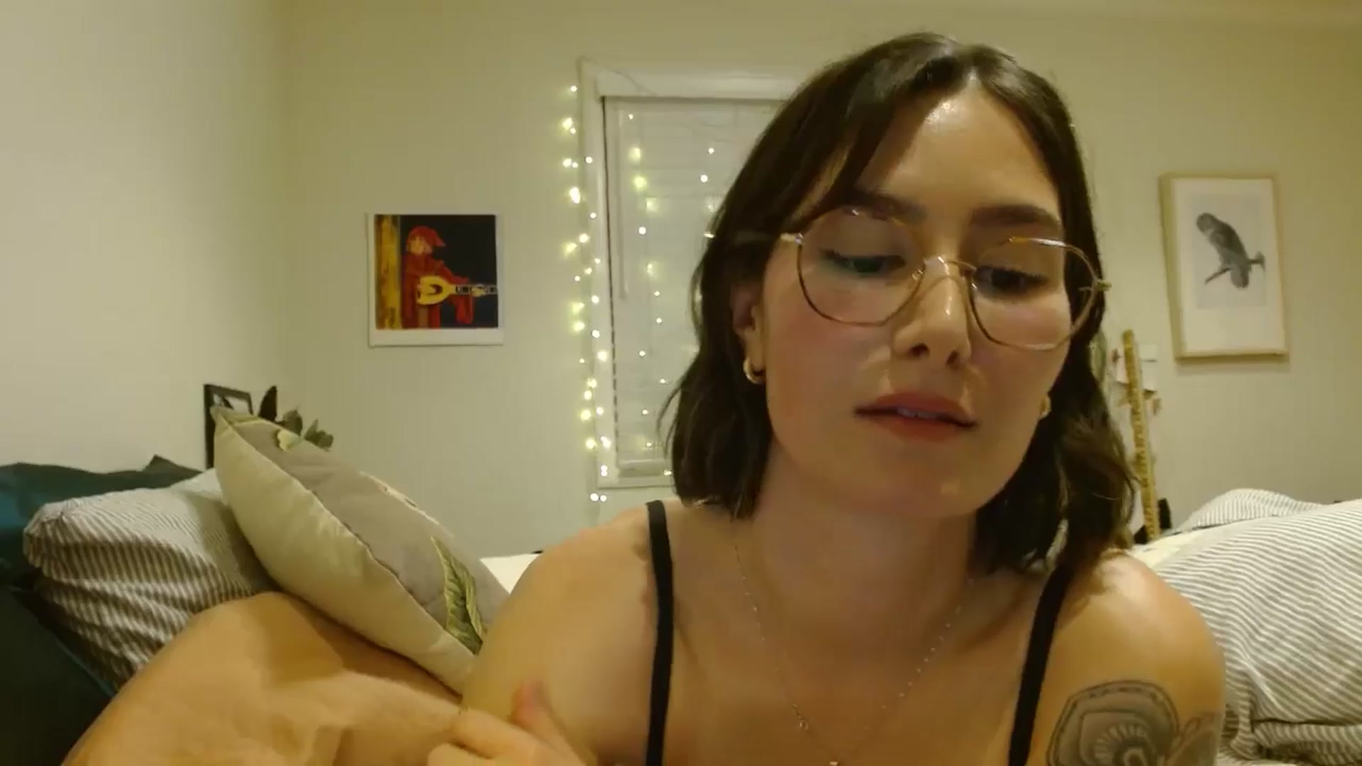 Gallery image thumbnail from honey28's myfreecams stream on, 02/26/2026, 06:43 image 17 of 20
