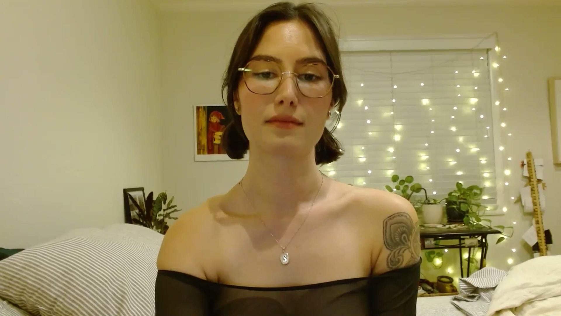 Gallery image thumbnail from honey28's myfreecams stream on, 03/03/2026, 05:13 image 9 of 20