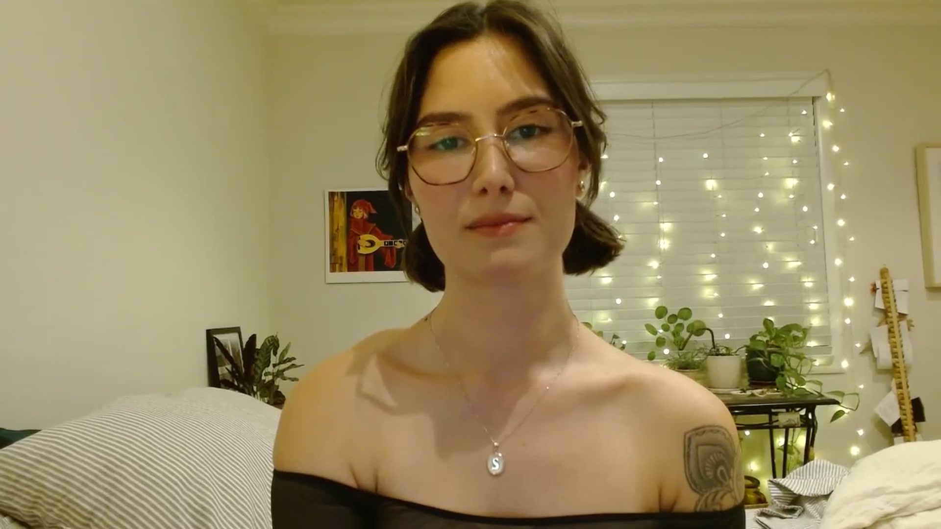 Gallery image thumbnail from honey28's myfreecams stream on, 03/03/2026, 05:13 image 7 of 20