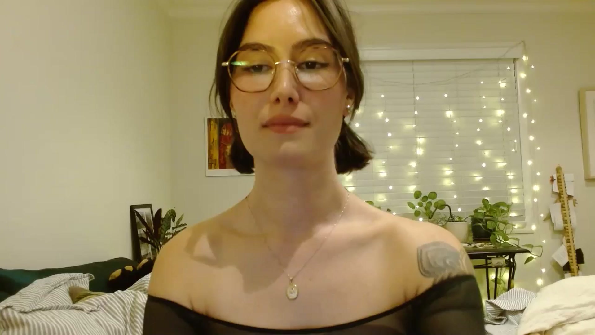Gallery image thumbnail from honey28's myfreecams stream on, 03/03/2026, 05:13 image 1 of 20