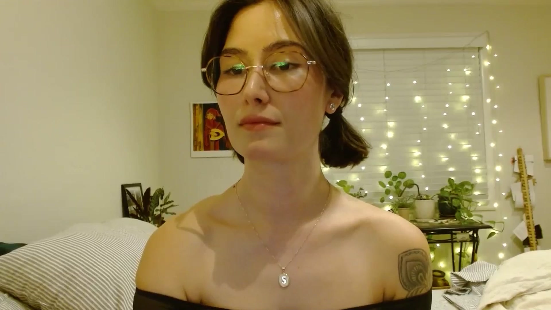 Gallery image thumbnail from honey28's myfreecams stream on, 03/03/2026, 05:13 image 12 of 20