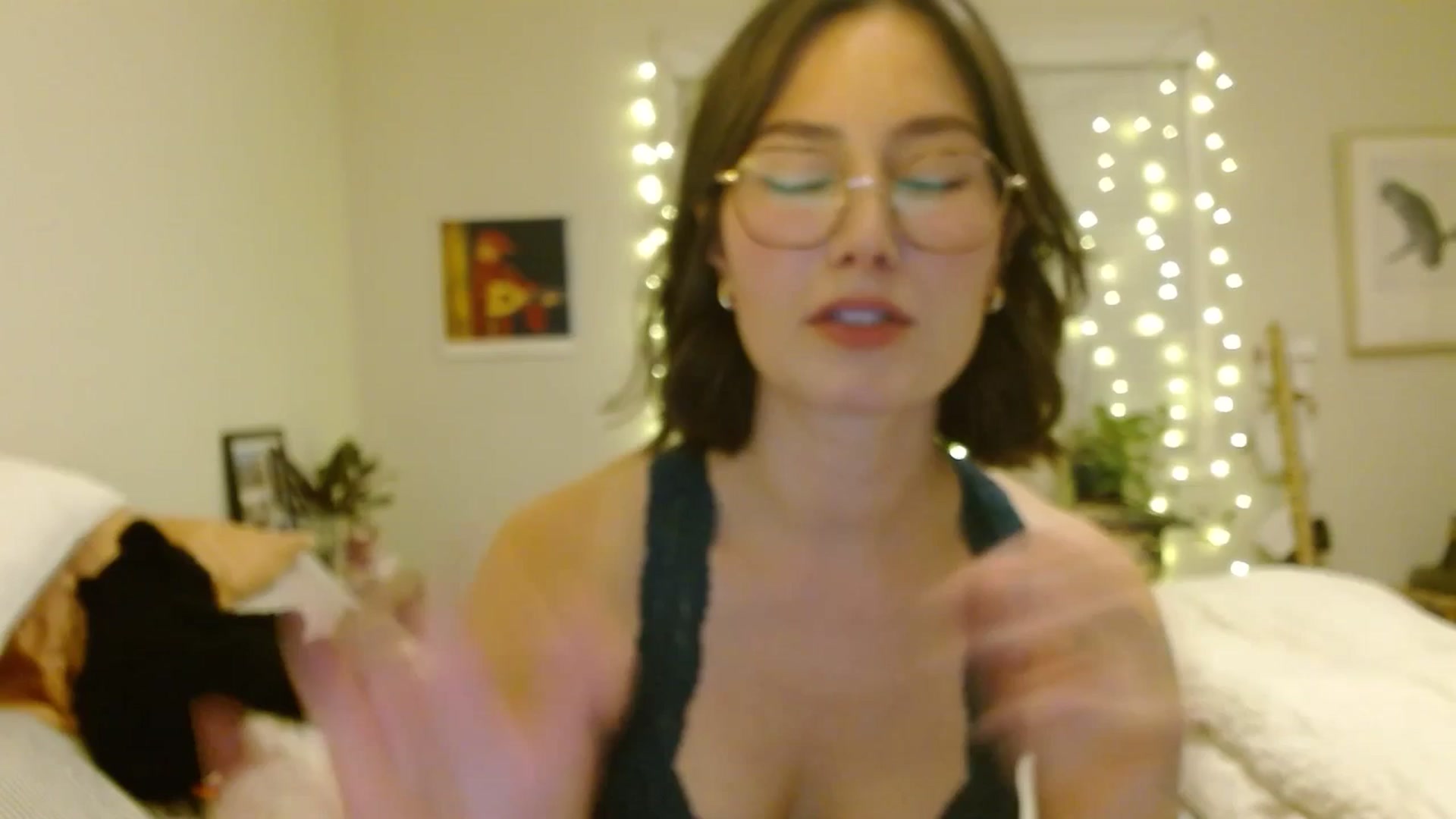 Gallery image thumbnail from honey28's myfreecams stream on, 03/29/2026, 04:03 image 1 of 20