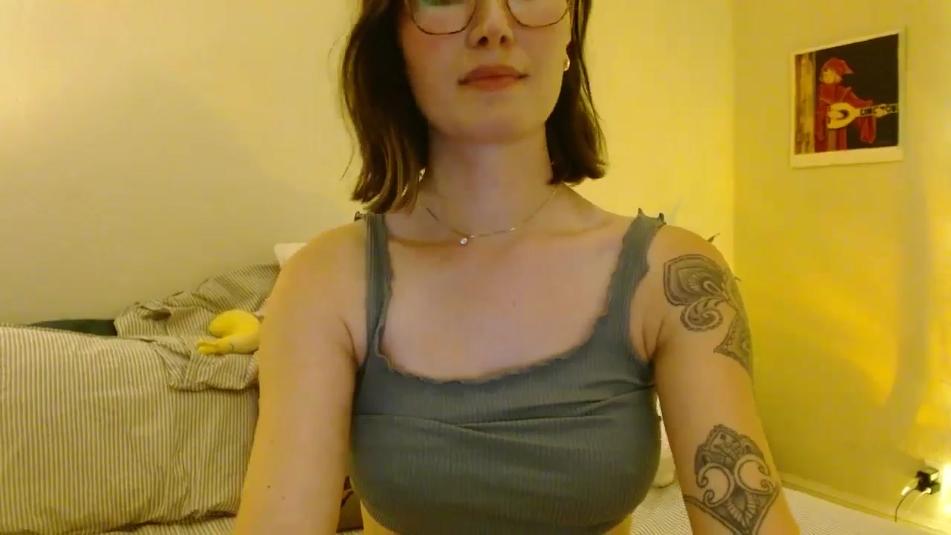 Gallery image thumbnail from honey28's myfreecams stream on, 04/21/2026, 02:44 image 8 of 20
