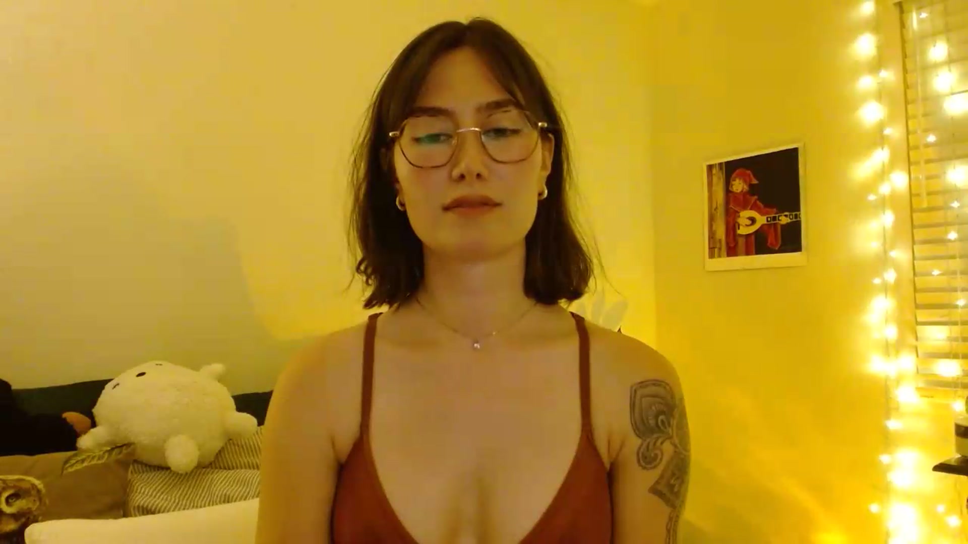 Gallery image thumbnail from honey28's myfreecams stream on, 05/12/2026, 03:59 image 16 of 20