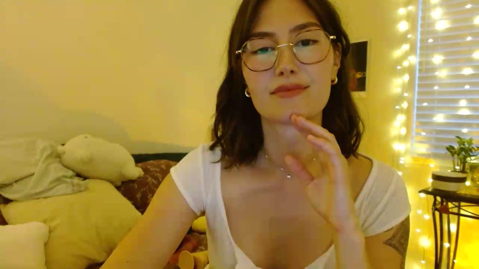 Gallery image thumbnail from honey28's myfreecams stream on, 07/02/2026, 03:30 image 10 of 20