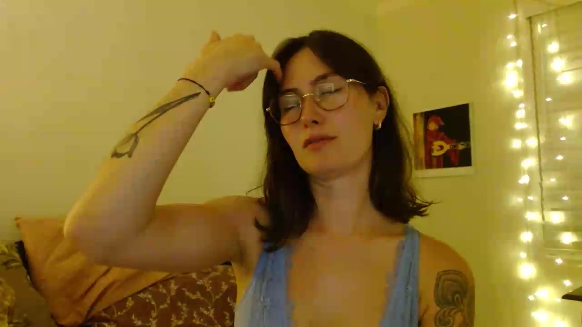 Gallery image thumbnail from honey28's myfreecams stream on, 09/03/2026, 05:06 image 17 of 20